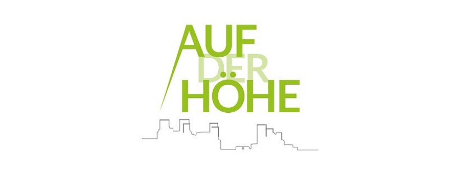 Grafik: Grüner Schriftzug 'Auf der Höhe' oberhalb der Silhouette der Universität Wuppertal 
