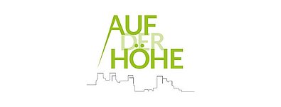 Grafik: Grüner Schriftzug 'Auf der Höhe' oberhalb der Silhouette der Universität Wuppertal 